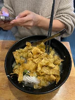Fried Chicken Creamy Tom Yum Noodles Soup